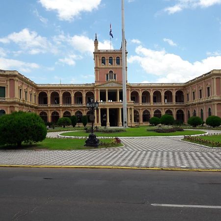Centro De Asuncion Nuevo Apartamento, Comodo, Seguro, Piscina, Gimnasio Y Parking Kültér fotó